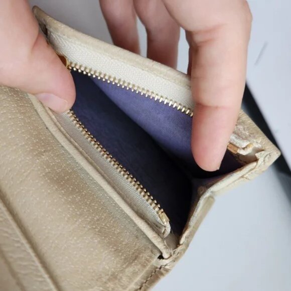 SOLD SOLD EUC GUCCI LIMITED EDITION GG Marmont Flora Canvas Card Case w/ dustbag - Picture 5 of 11